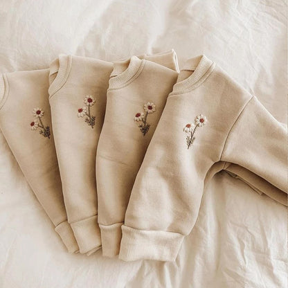 Pullover Sweatshirt and Jogger Set with Embroidered Daisy